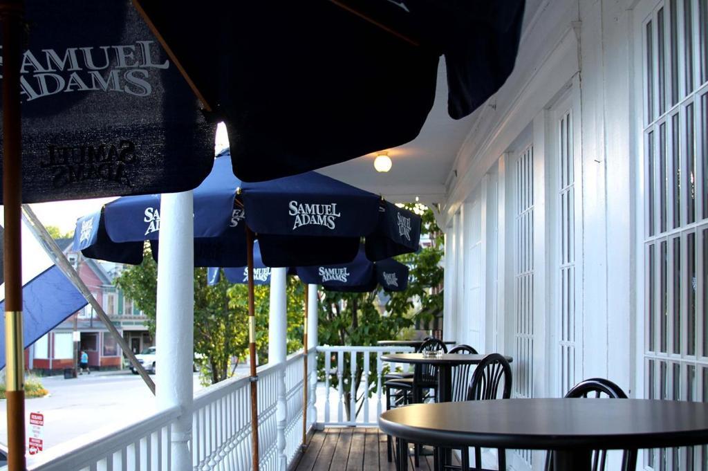 The Tilton Inn Exterior foto